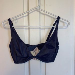 Victoria's secret dark blue bra unlined